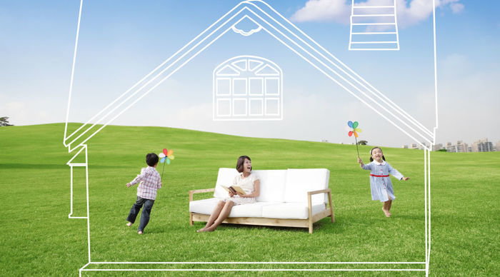 Scaled_housedrawfamilyfield-multibits-1000