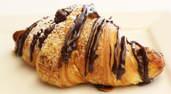 Scaled_almondchoccroissantfin_1