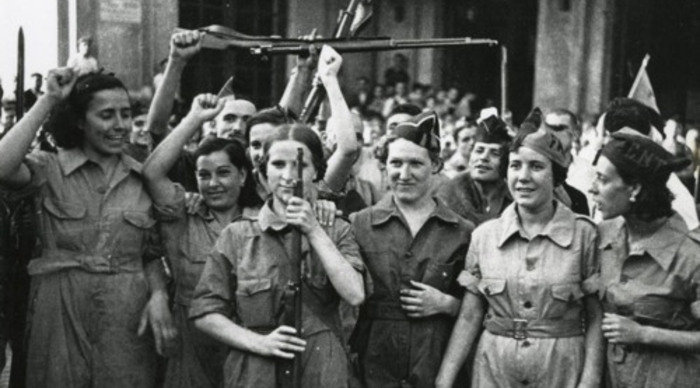 Scaled_mujeres