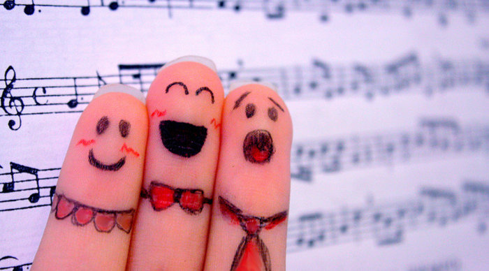 Scaled_lets_sing